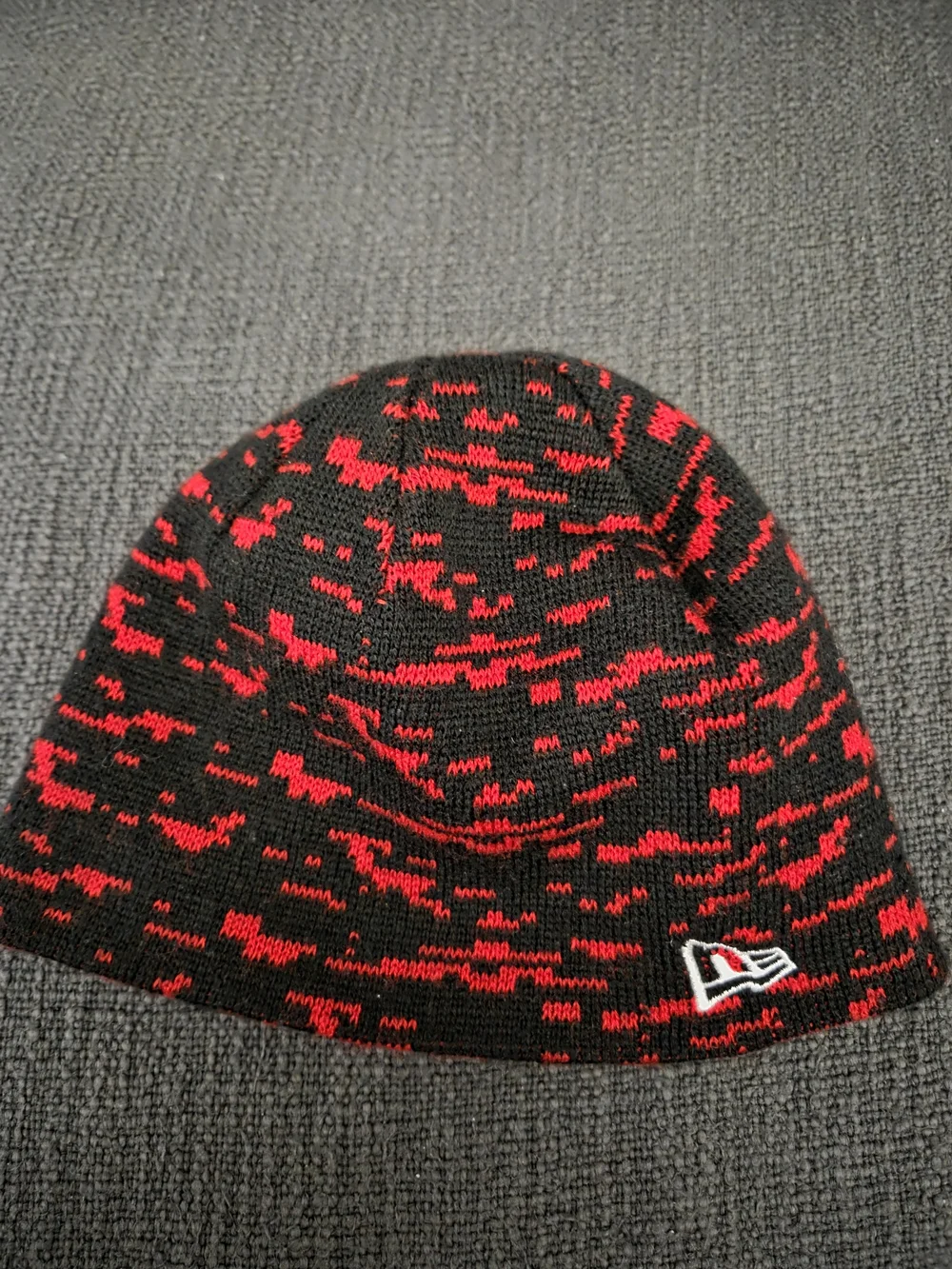 Detroit Red Wings Youth Red & Black Knit Beanie